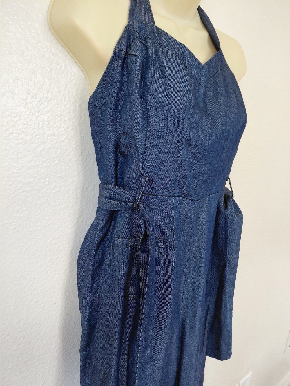 ELEVENSES- By Anthropologie Women's  Sz 6 Denim Look Halter Jumpsuit Blue, Flare - Picture 5 of 12